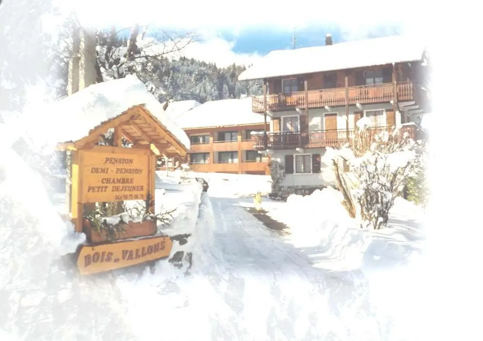 Chalet Bois Vallons Chambres d'Hôtes-1
